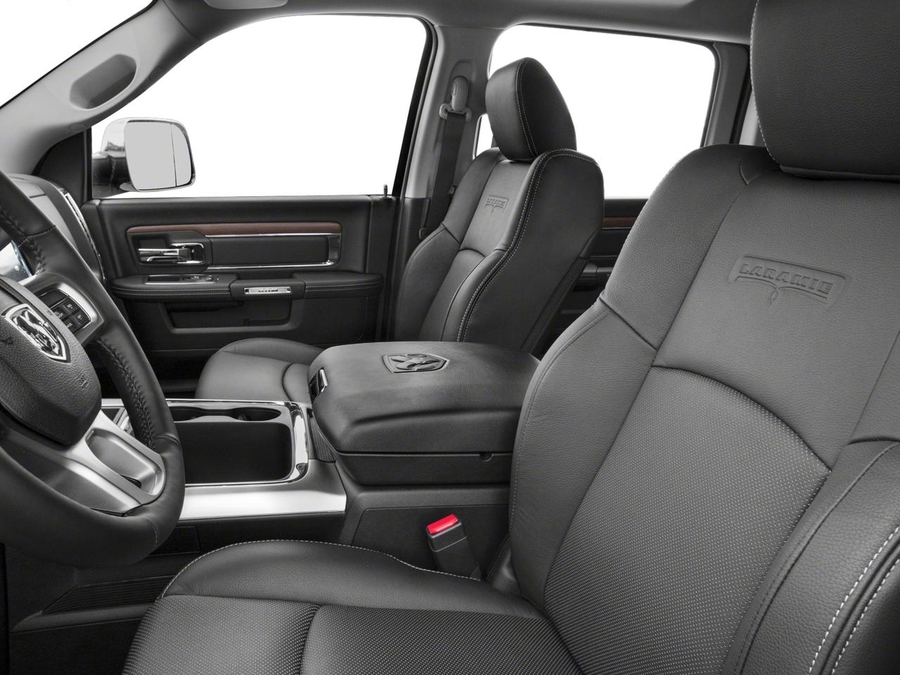 2017 Ram 3500 Vehicle Photo in DENTON, TX 76210-9321