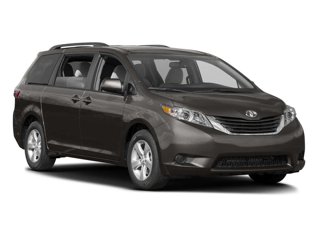 2017 Toyota Sienna Vehicle Photo in Spokane Valley, WA 99212