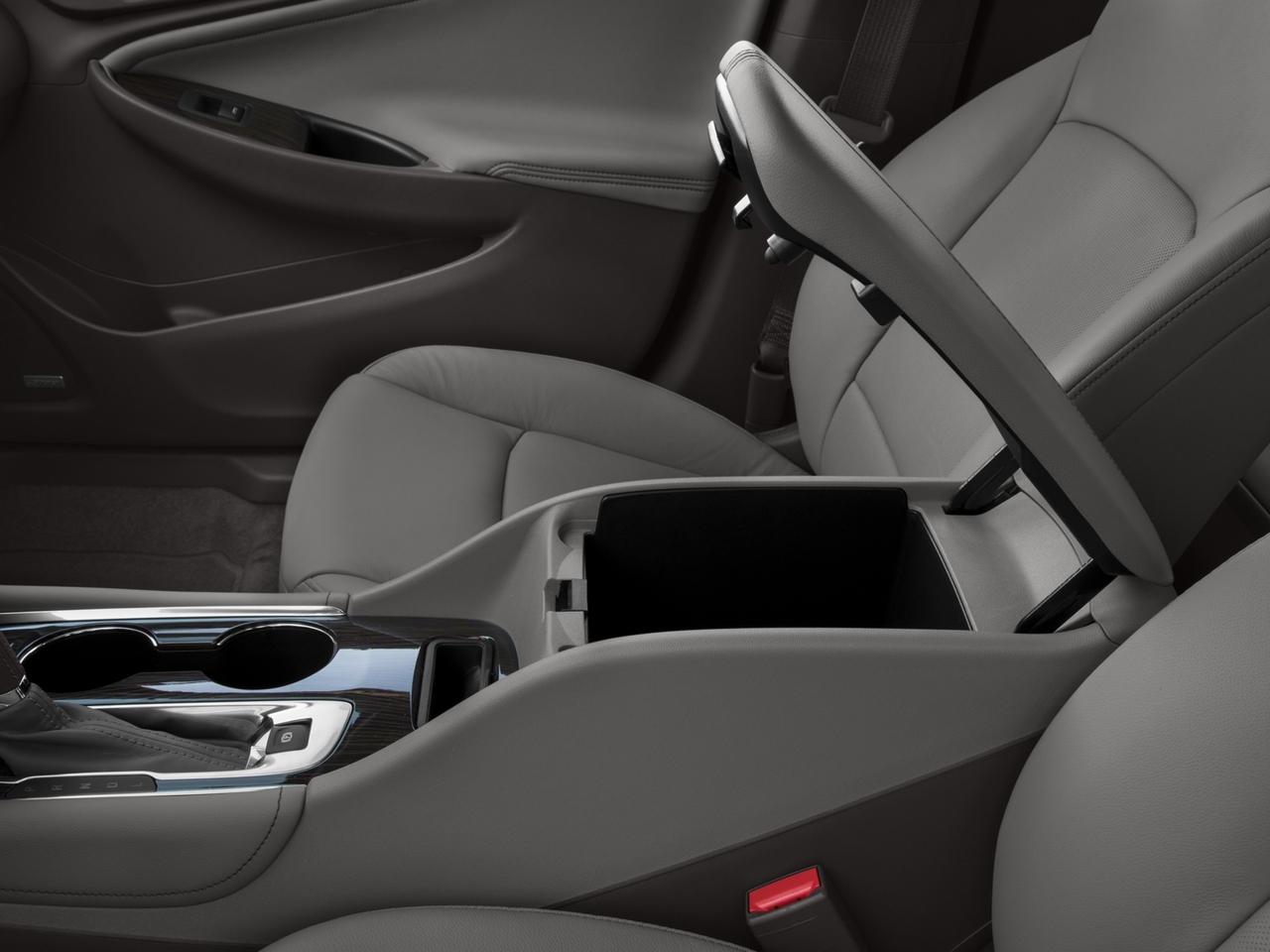 2018 Chevrolet Malibu Vehicle Photo in Green Bay, WI 54304