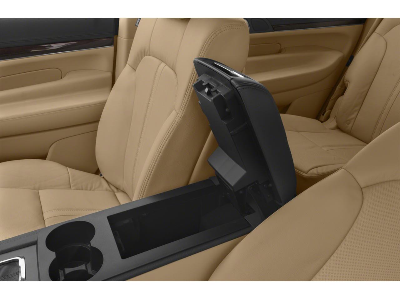 2019 Lincoln MKT Vehicle Photo in TOPEKA, KS 66609-0000