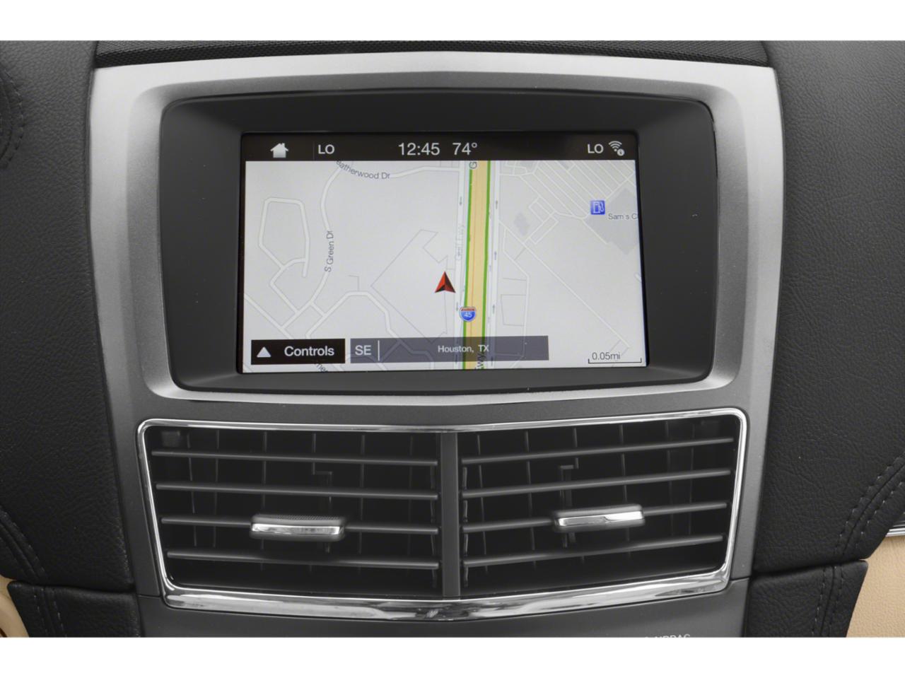 2019 Lincoln MKT Vehicle Photo in TOPEKA, KS 66609-0000