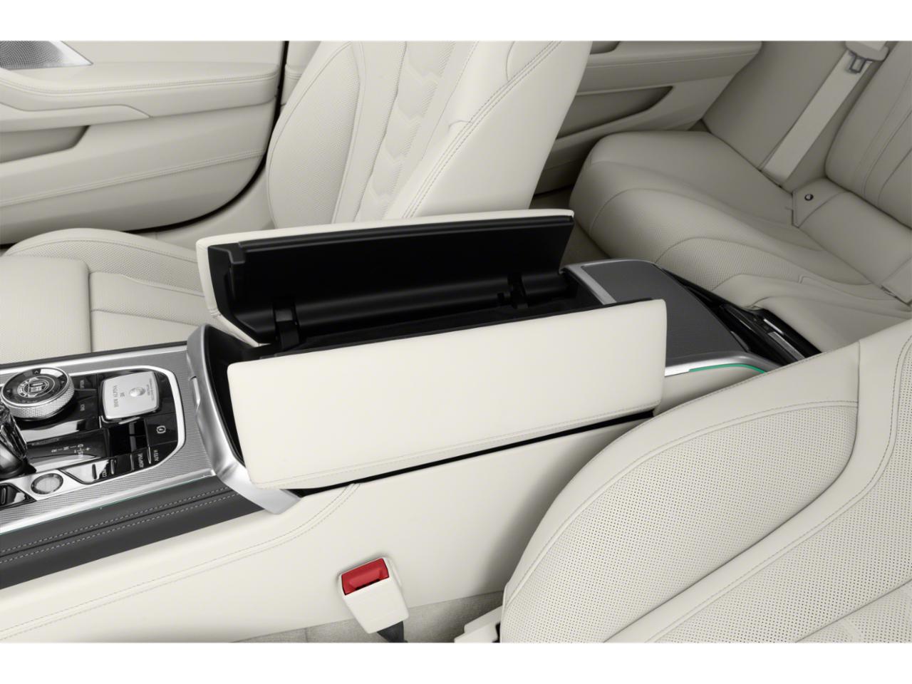 2022 BMW ALPINA B8 xDrive Vehicle Photo in Valencia, CA 91355