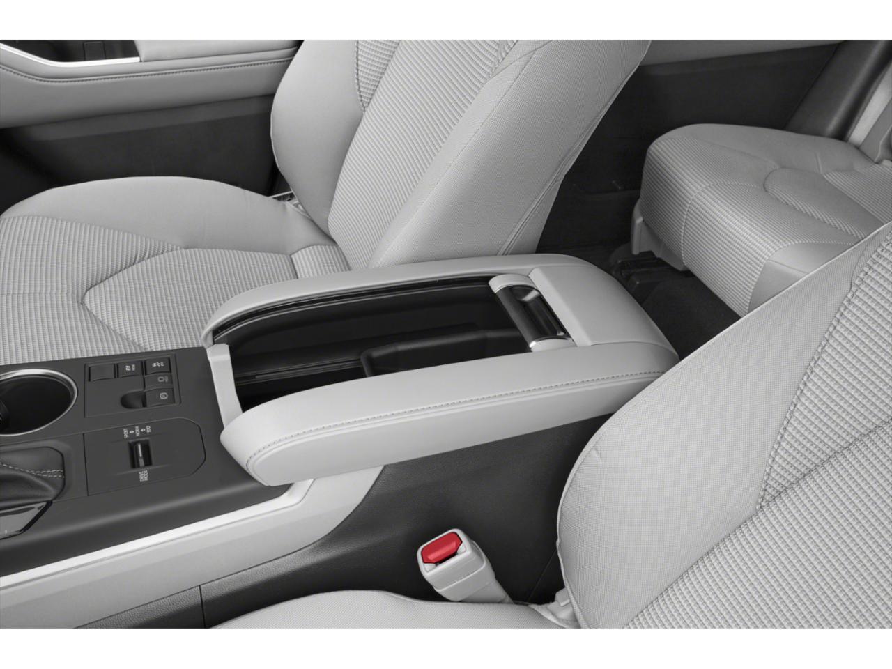 2024 Toyota Highlander Vehicle Photo in Riverdale, UT 84405