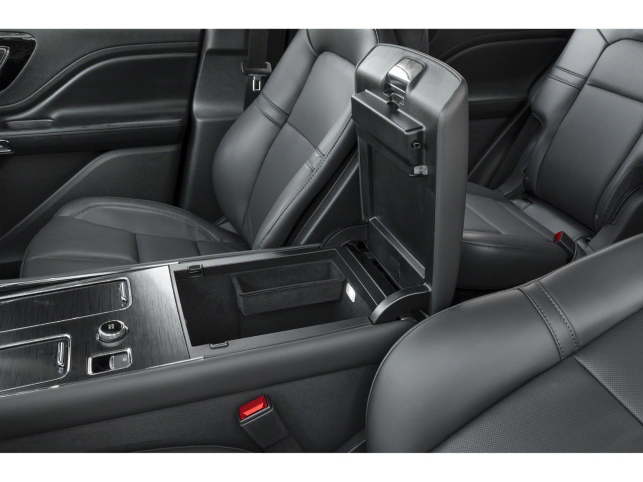 2025 Lincoln Aviator Vehicle Photo in Neenah, WI 54956