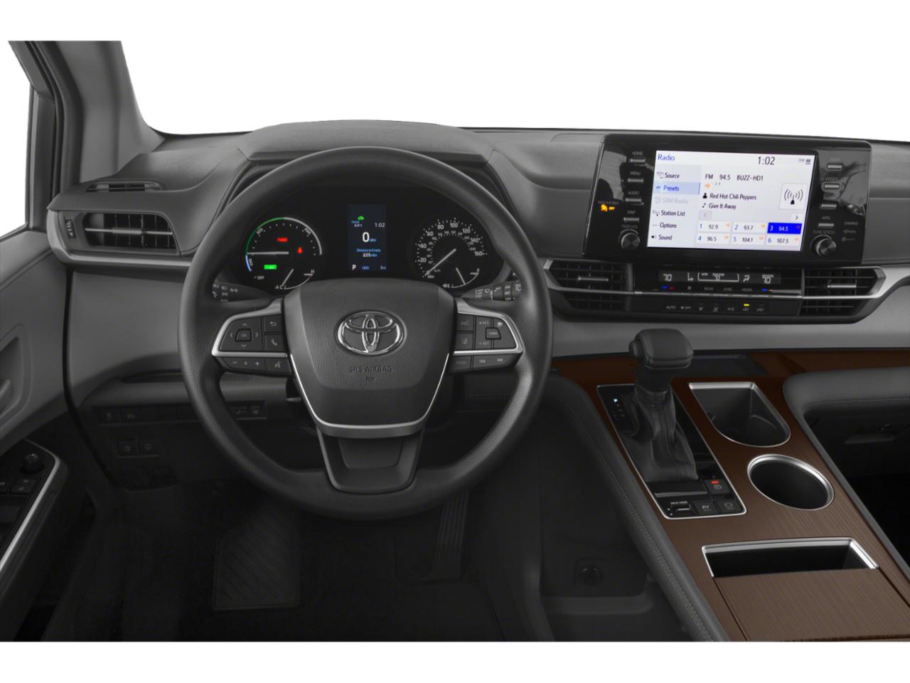 2025 Toyota Sienna Vehicle Photo in Oshkosh, WI 54904