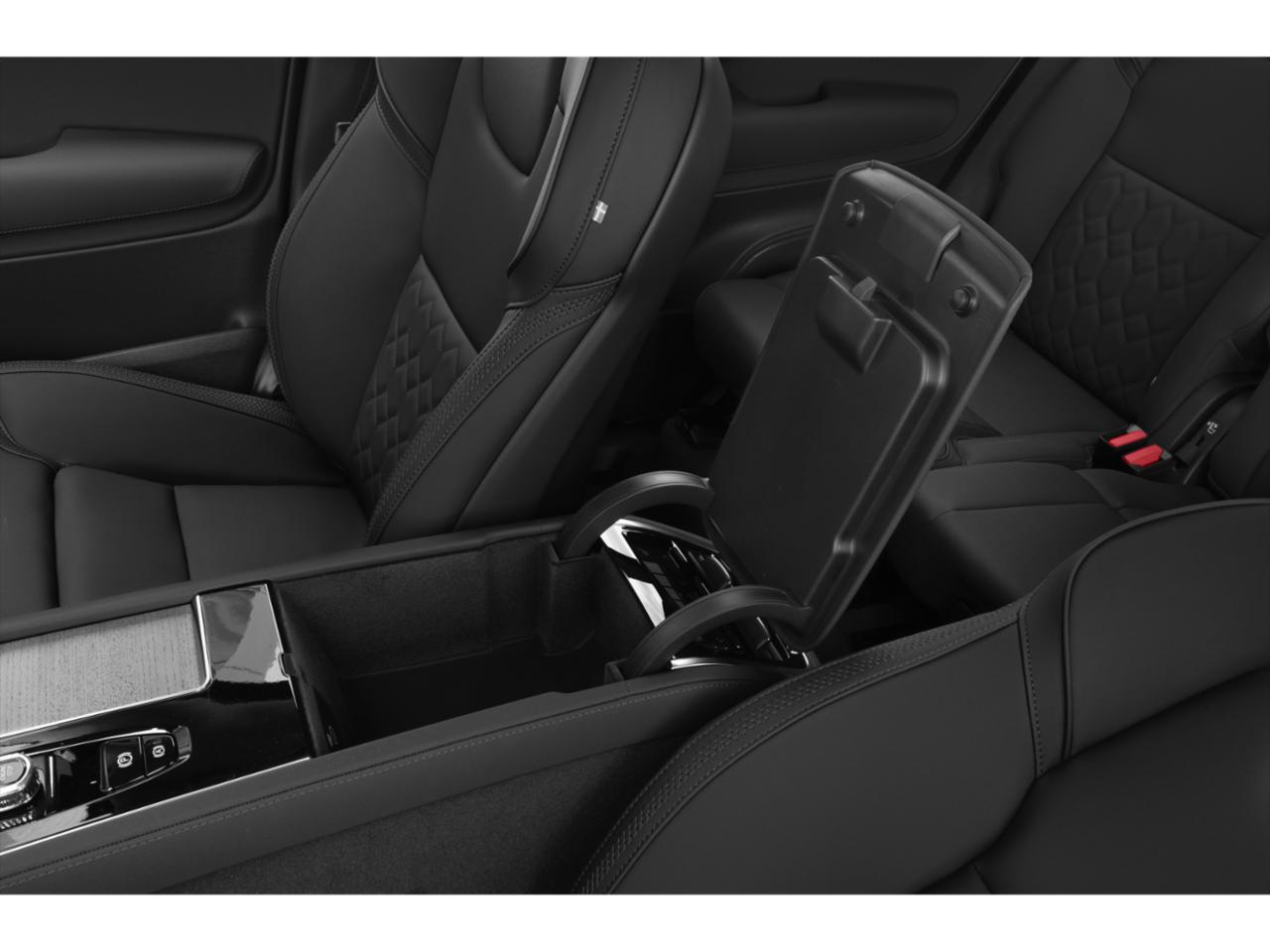 2025 Volvo XC90 Plug-In Hybrid Vehicle Photo in Appleton, WI 54913