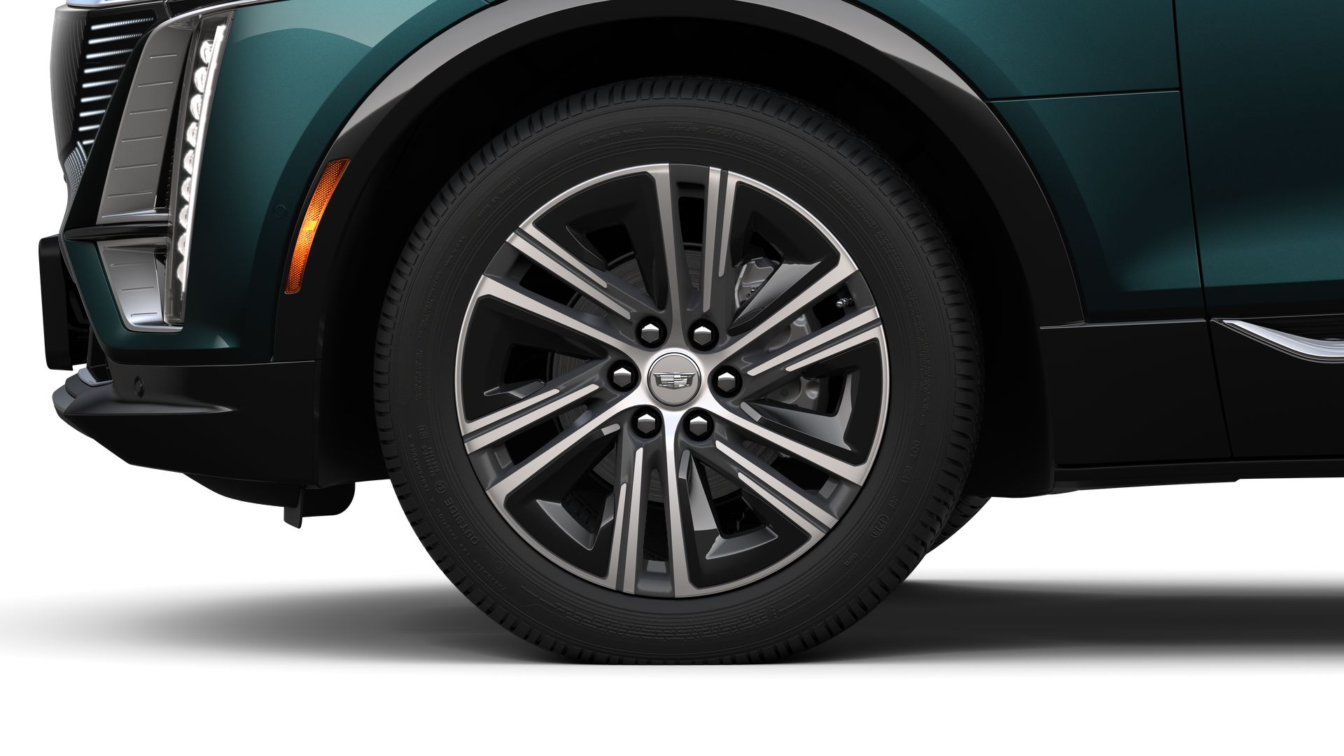 2025 Cadillac LYRIQ Vehicle Photo in SMITHTOWN, NY 11787-5023