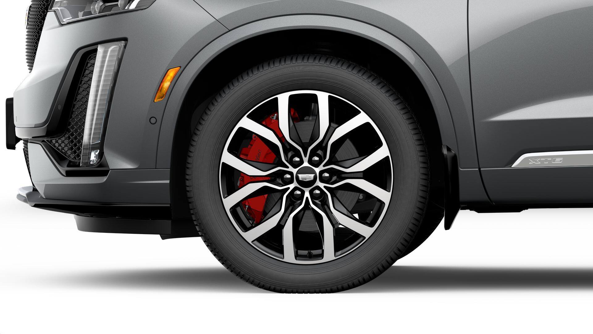 2025 Cadillac XT6 Vehicle Photo in GREEN BAY, WI 54303-3330