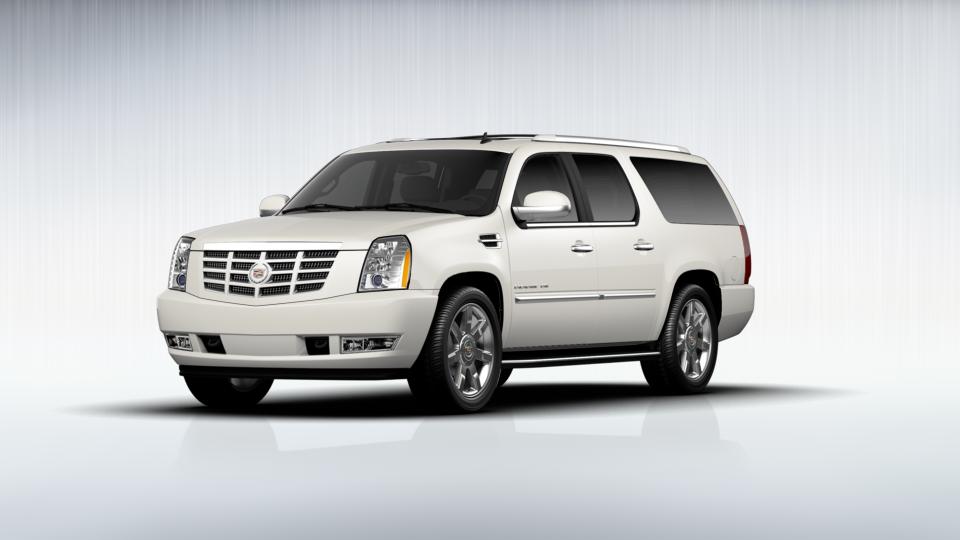 2012 Cadillac Escalade ESV Vehicle Photo in INDEPENDENCE, MO 64055-1377