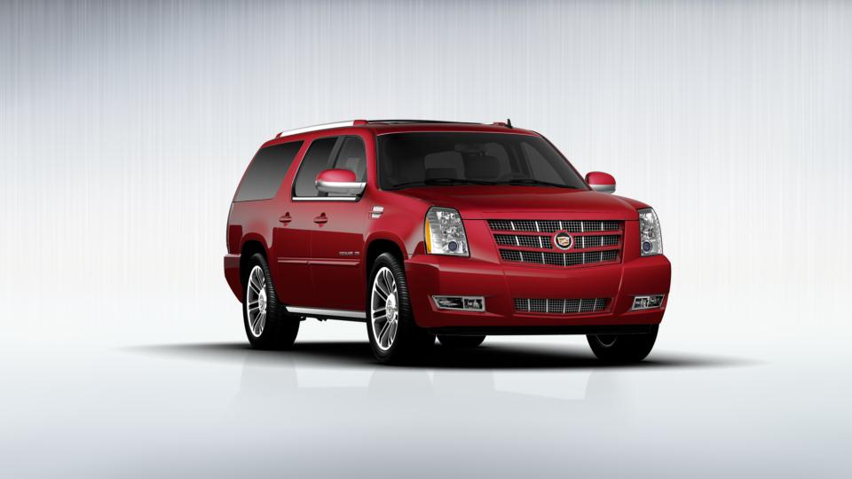 2013 Cadillac Escalade ESV Vehicle Photo in TIMONIUM, MD 21093-2300