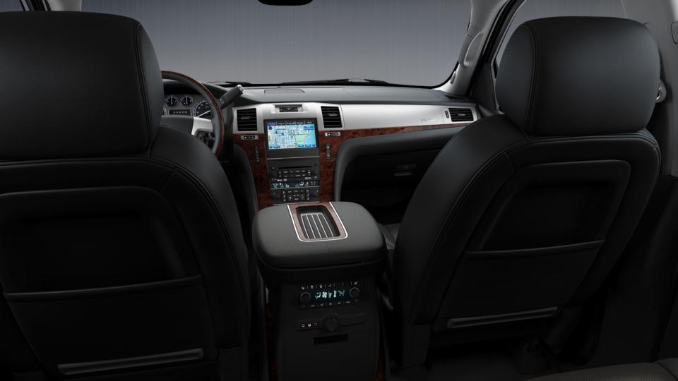 2013 Cadillac Escalade ESV Vehicle Photo in TIMONIUM, MD 21093-2300