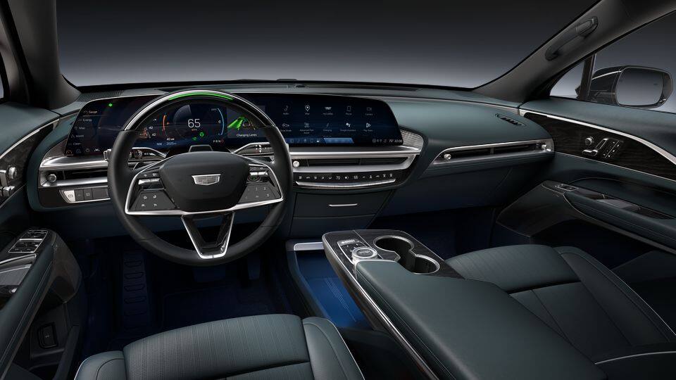 2025 Cadillac LYRIQ Vehicle Photo in BETHLEHEM, PA 18017-9401