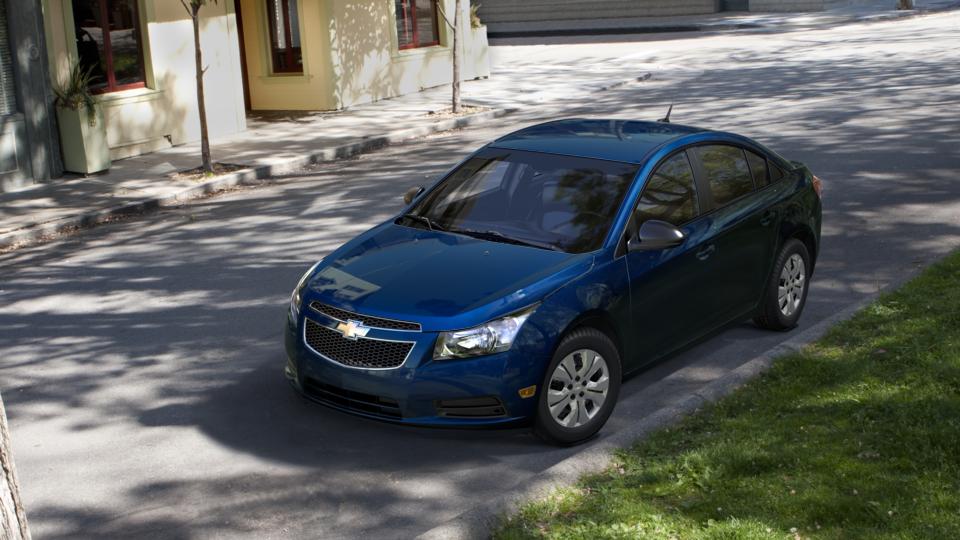 2013 Chevrolet Cruze Vehicle Photo in LAUREL, MD 20707-4697