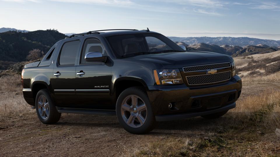 2013 Chevrolet Avalanche Vehicle Photo in DENTON, TX 76210-9321