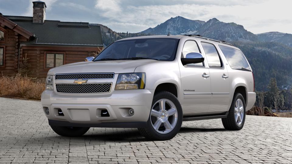 Chevrolet Suburban's photo