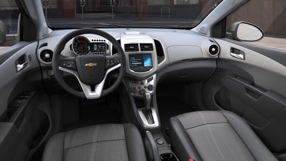 2016 Chevrolet Sonic LT photo 5