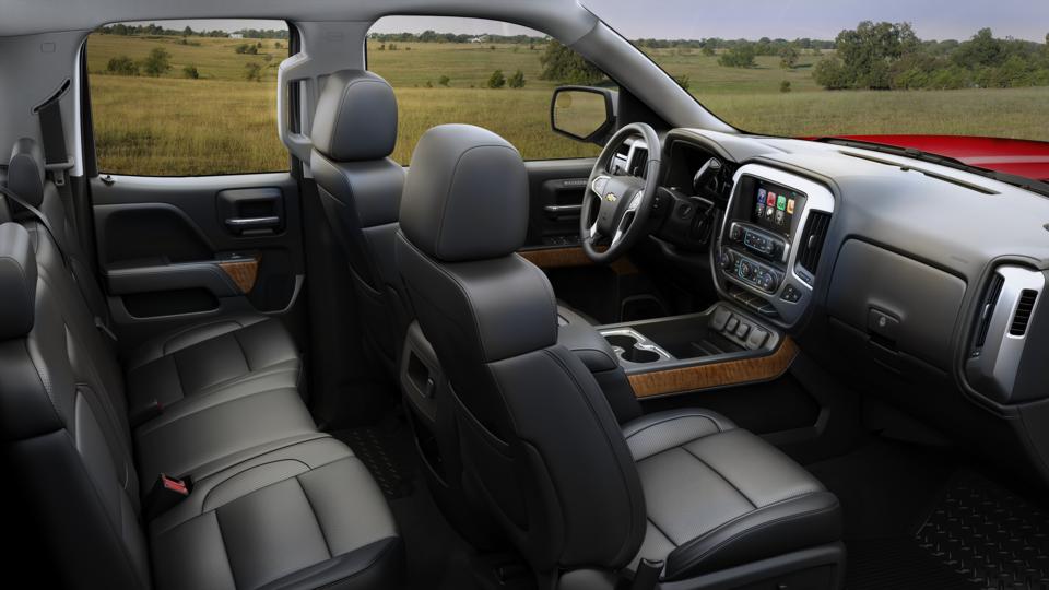 2017 Chevrolet Silverado 1500 Vehicle Photo in MOON TOWNSHIP, PA 15108-2571