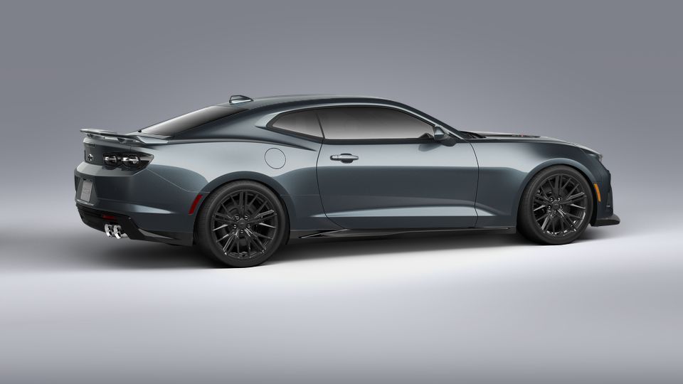 2022 Chevrolet Camaro Vehicle Photo in VALENCIA, CA 91355-1705