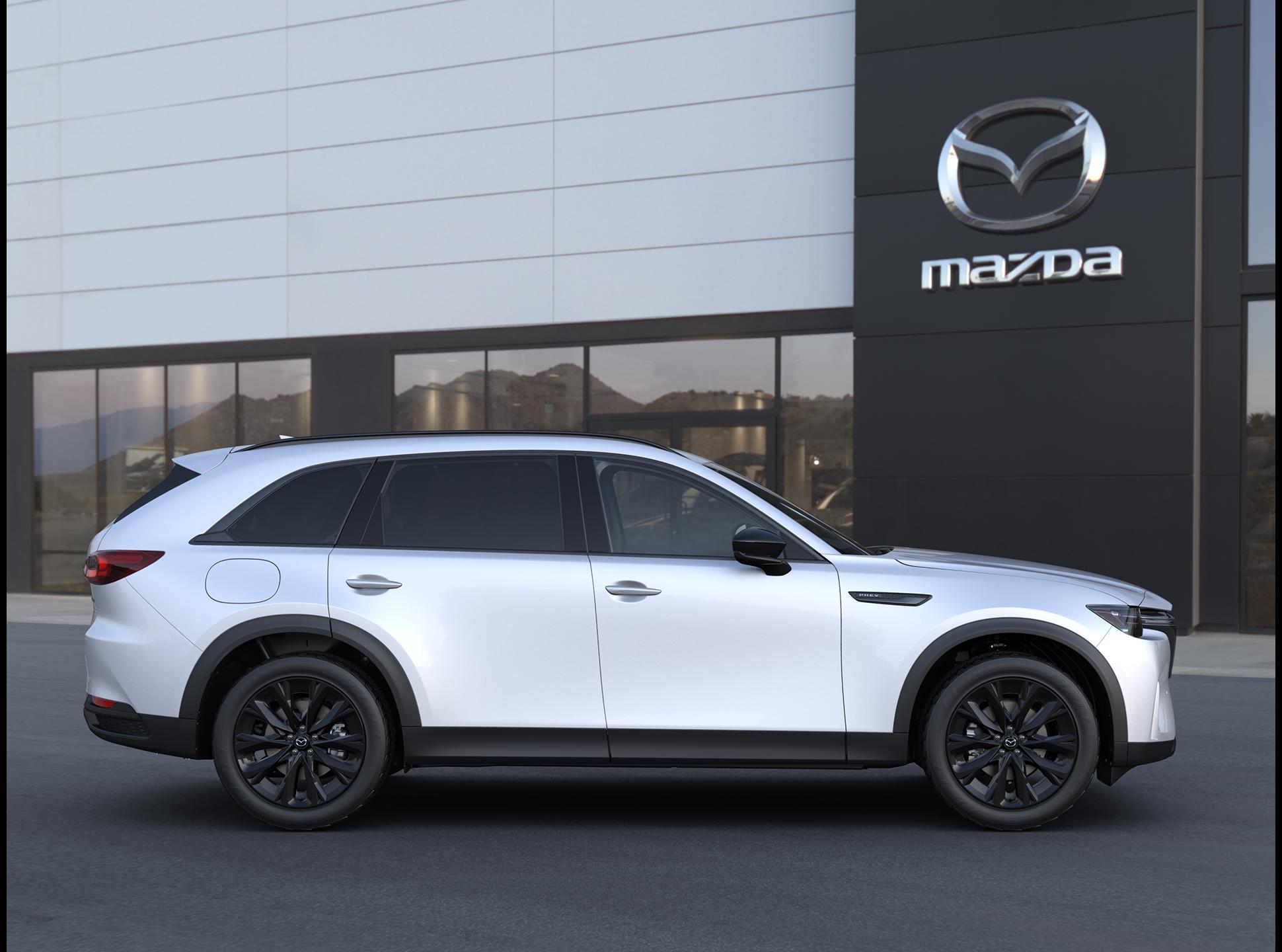 2025 Mazda CX-90 PHEV Vehicle Photo in Green Bay, WI 54304