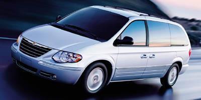 2005 Chrysler Town & Country Vehicle Photo in WACO, TX 76710-2592