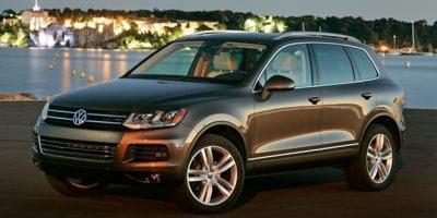 2014 Volkswagen Touareg Vehicle Photo in PEORIA, AZ 85382-3715