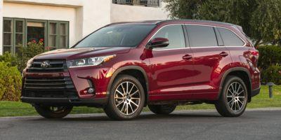 2017 Toyota Highlander Vehicle Photo in VALENCIA, CA 91355-1705