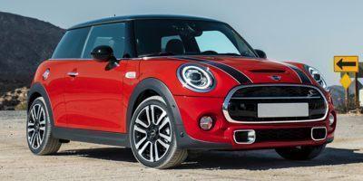 2019 MINI Cooper S Hardtop Vehicle Photo in Green Bay, WI 54304