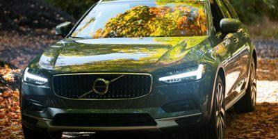 2022 Volvo V90 Cross Country Vehicle Photo in Houston, TX 77007