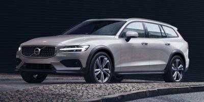 2022 Volvo V60 Cross Country Vehicle Photo in Appleton, WI 54913