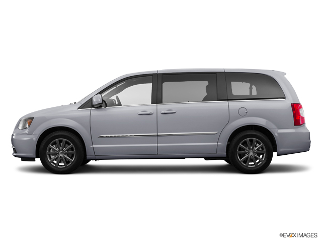 2016 Chrysler Town & Country Vehicle Photo in TOPEKA, KS 66609-0000