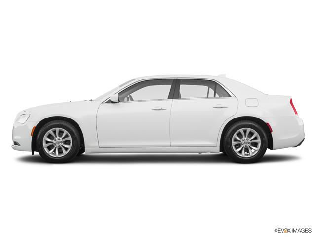 2022 Chrysler 300 Vehicle Photo in Kansas City, MO 64114