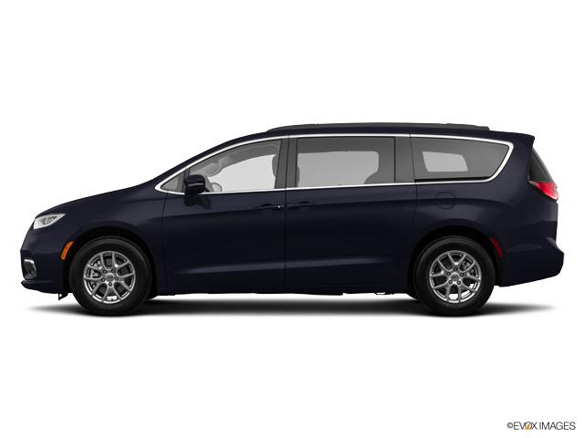 2022 Chrysler Pacifica Vehicle Photo in TOPEKA, KS 66609-0000