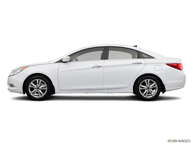 2013 Hyundai Sonata Vehicle Photo in INDEPENDENCE, MO 64055-1377