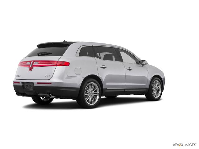 2019 Lincoln MKT Vehicle Photo in TOPEKA, KS 66609-0000
