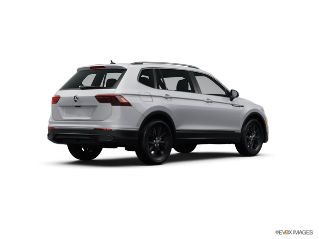 2024 Volkswagen Tiguan Vehicle Photo in KANSAS CITY, MO 64114-4502