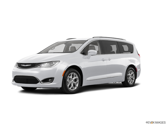 2017 Chrysler Pacifica Vehicle Photo in BEAUFORT, SC 29906-4218