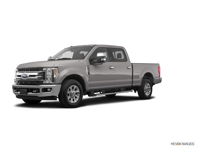 2018 Ford Super Duty F-250 SRW Vehicle Photo in Lees Summit, MO 64086