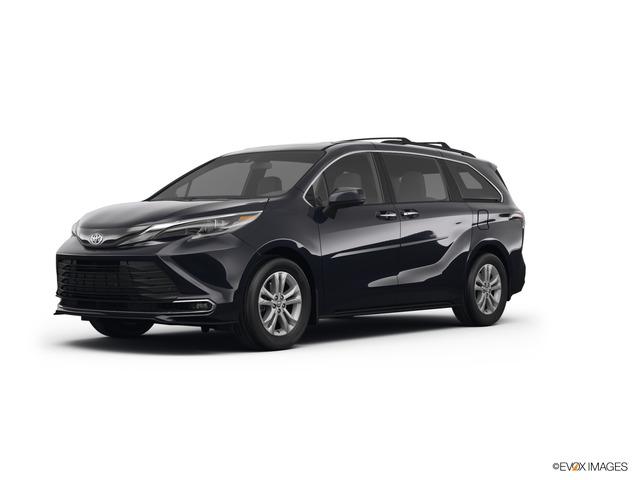 2022 Toyota Sienna Vehicle Photo in Trevose, PA 19053