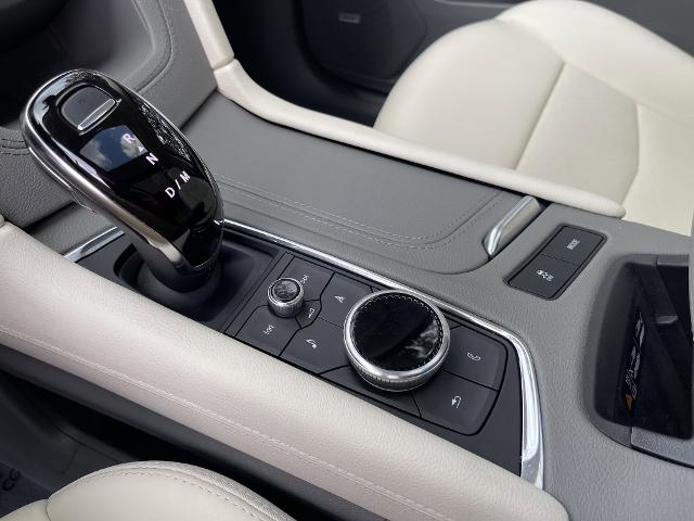 new 2021 Cadillac XT5 car, priced at $38,499