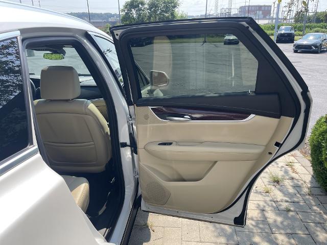 new 2017 Cadillac XT5 car, priced at $19,999