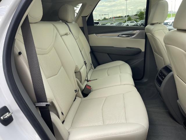new 2021 Cadillac XT5 car, priced at $38,499