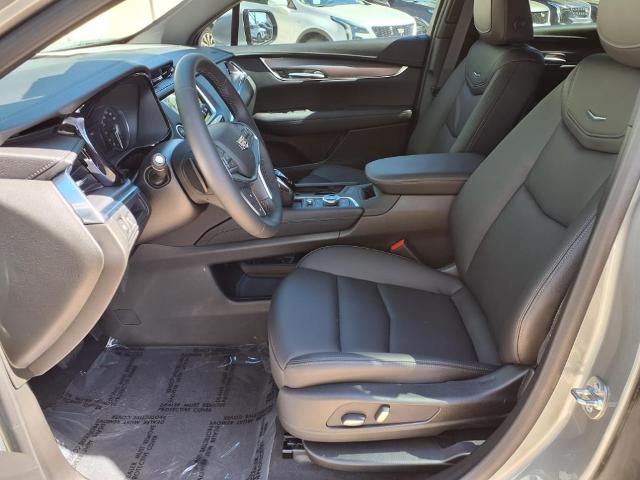used 2025 Cadillac XT5 car, priced at $43,690