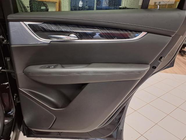 used 2024 Cadillac XT6 car, priced at $43,454