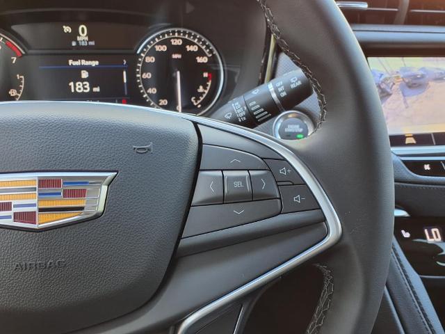 used 2025 Cadillac XT5 car, priced at $43,690