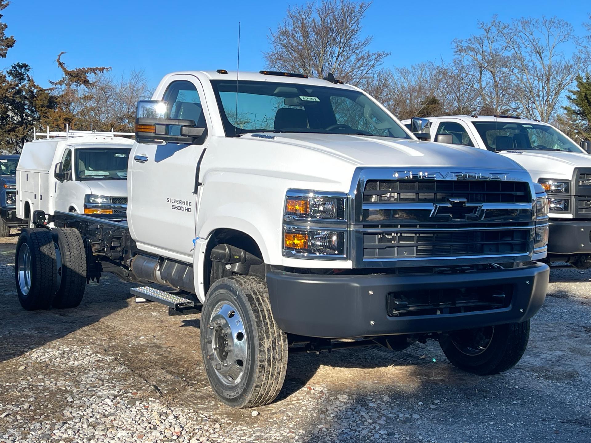 used 2024 Chevrolet Silverado 5500 HD car, priced at $70,392