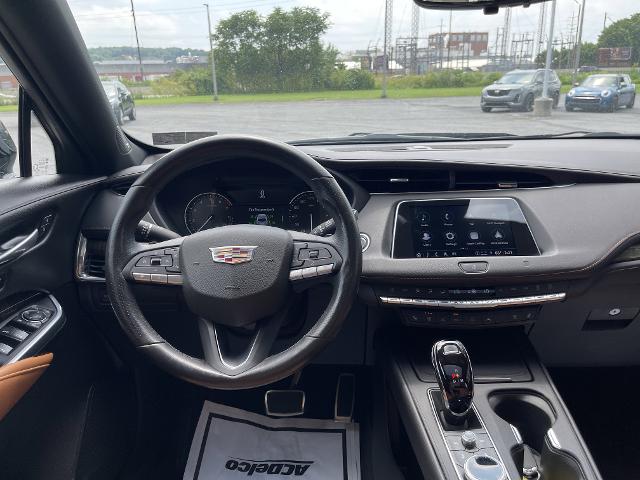 new 2021 Cadillac XT4 car, priced at $27,999