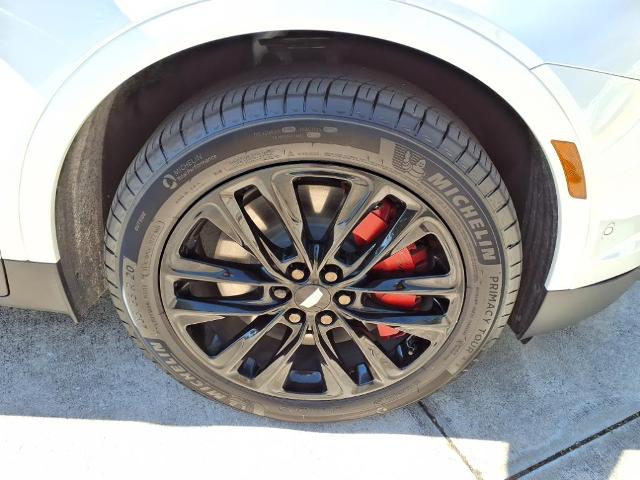 used 2024 Cadillac XT5 car, priced at $60,132