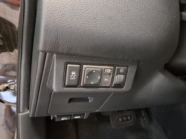 new 2012 Nissan Versa car, priced at $5,983