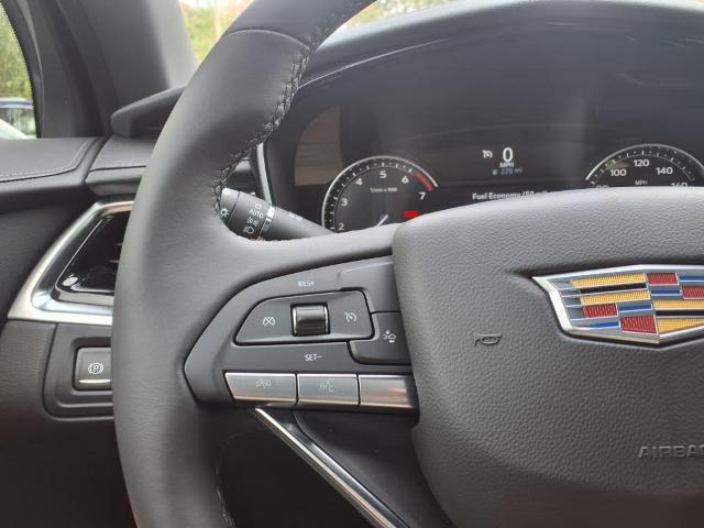 used 2025 Cadillac XT6 car, priced at $48,514