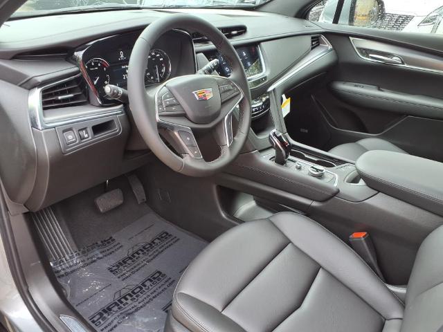 used 2025 Cadillac XT5 car, priced at $44,790